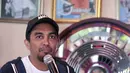 "Mungkin saja dia tidak bicara tentang gue, tapi berbicara tentang dirinya sendiri. Angle-nya kan nggak bisa diartikan," kata Glenn. (Deki Prayoga/Bintang.com)
