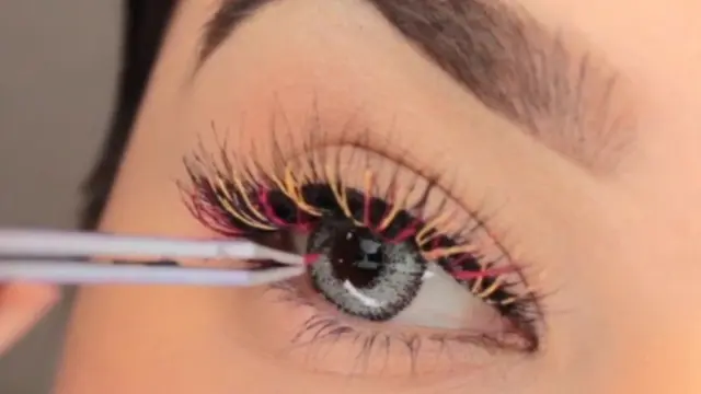 Nggak Monoton, Berani Tampil dengan Bulu Mata Warna-warni?bin