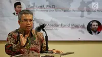 Kepala Pelaksana Unit Kerja Presiden Pembinaan Ideologi Pancasila (UKP-PIP) Yudi Latif hadir dalam diskusi, di Jakarta, Rabu (13/12).  Diskusi tersebut membahas "Hubungan Islam dan Pancasila". (Liputan6.com/JohanTallo)