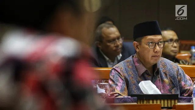 Menteri Lukman Raker dengan Komisi VIII  Bahas RUU Pesantren