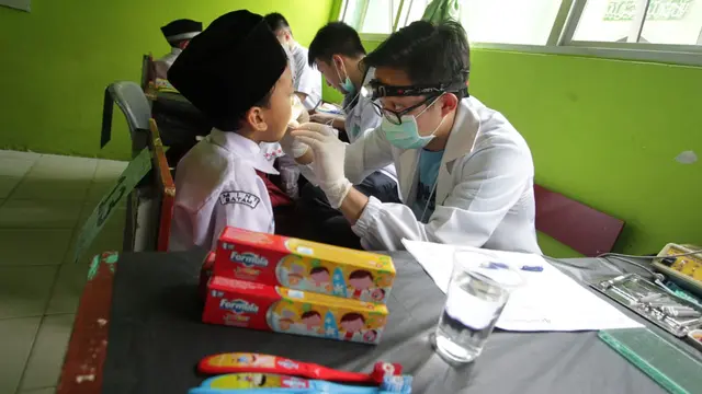 Periksa gigi, dokter gigi