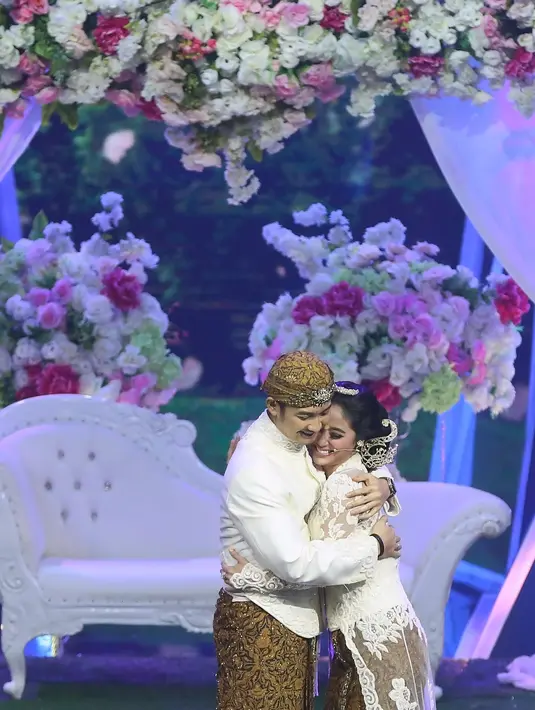 Resepsi Dewi Perssik dan Angga tersaji dalam satu segmen istimewa di atas panggung Indonesia Keren 3, pada minggu (25/3/18) dalam HUT ke-25 ANTV. (Bambang E.Ros/Bintang.com)