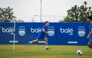 Debut Mariano Peralta di Persib Bandung Tertunda