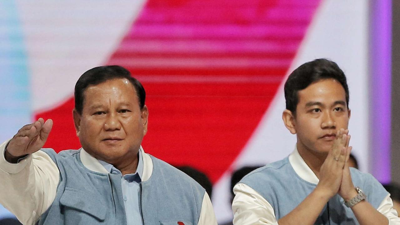 VIDEO: Eks Kasad Dudung hingga Jenderal Terawan Kawal Prabowo di Debat Akhir Lawan Anies & Ganjar