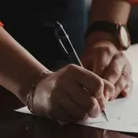 Simak kepribadian seseorang dari tanda tangan miliknya.