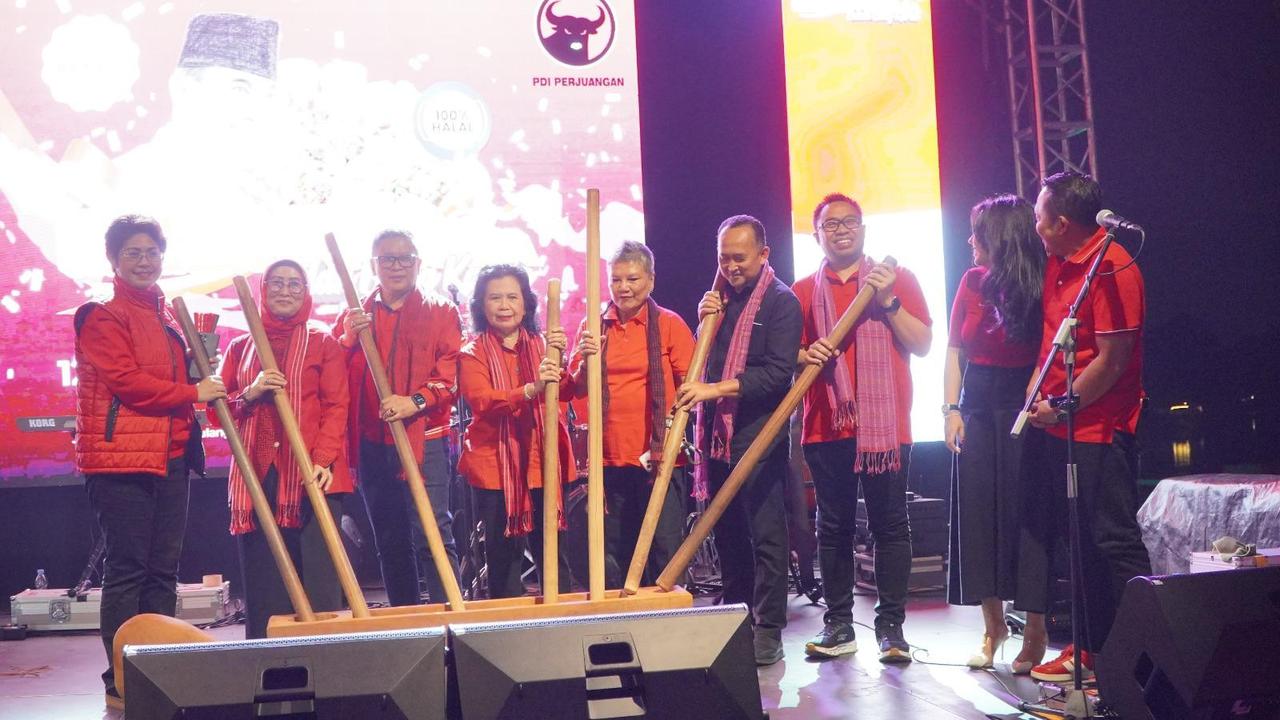 Hasto Tegaskan Perjuangan Bangsa Tak Hanya Politik, Tapi Juga Pangan dan UMKM