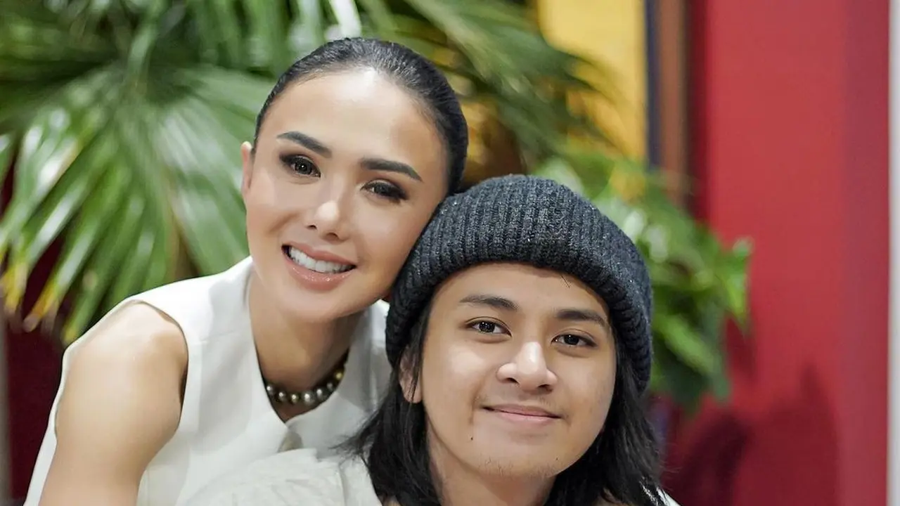 Cavin anak Yuni Shara rayakan ultah ke-21 (Instagram yunishara36)