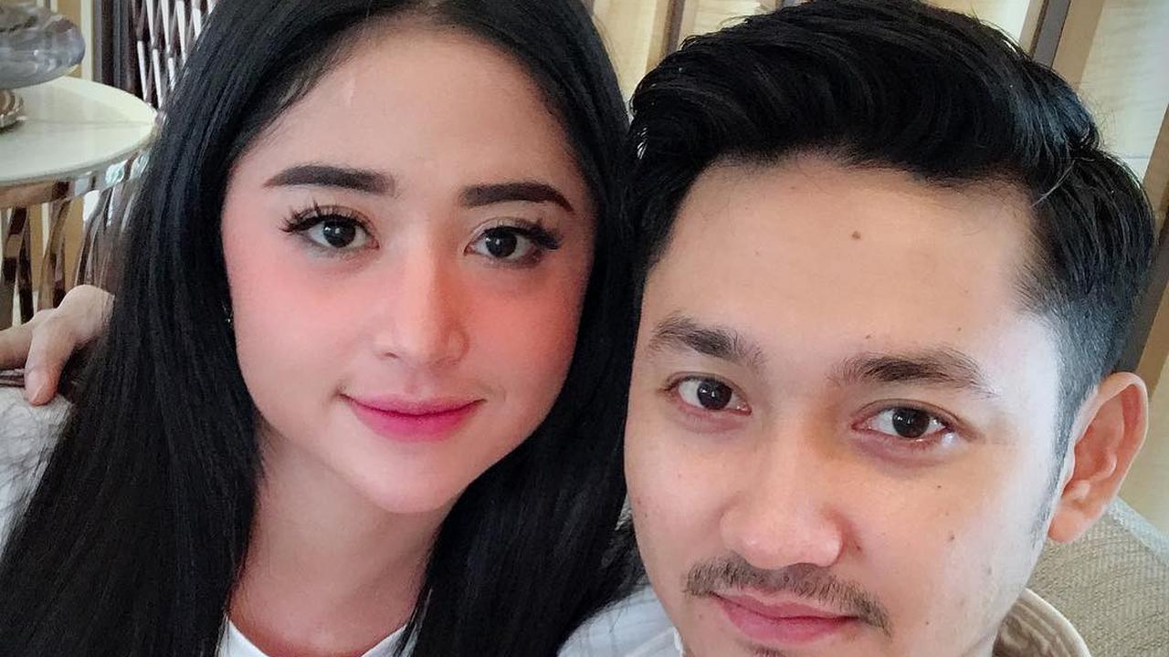 Angga Wijaya dan Dewi Perssik