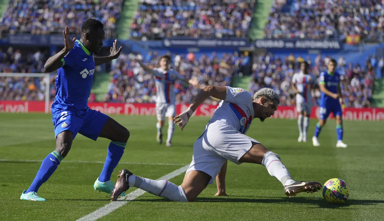 Sedangkan Getafe berada di peringkat ke 15 dengan 31 poin dari 29 pertandingan. (AP Photo/Manu Fernandez)