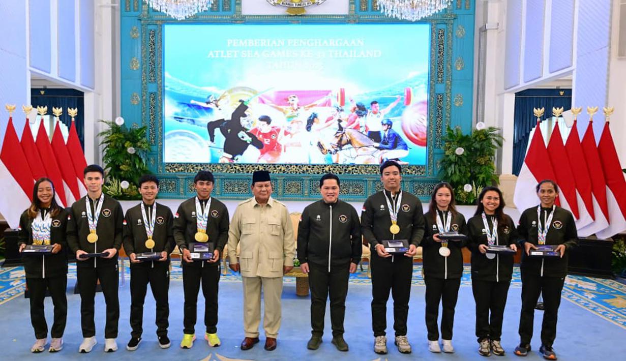 Hasil tersebut merupakan prestasi membanggakan yang diukir atlet-atlet Indonesia di pesta olahraga antarnegara di Asia Tenggara itu. Pasalnya, jumlah medali emas yang berhasil dibawa pulang melebihi target yang ditetapkan. (Foto: Muchlis Jr - BPMI Sekretariat Presiden)