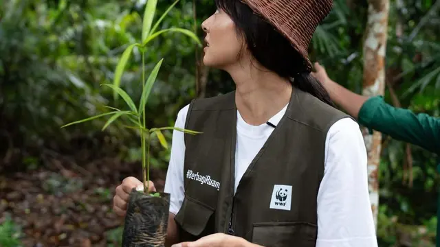 Aurelie Moeremans di alam bebas (Instagram/aurelie)