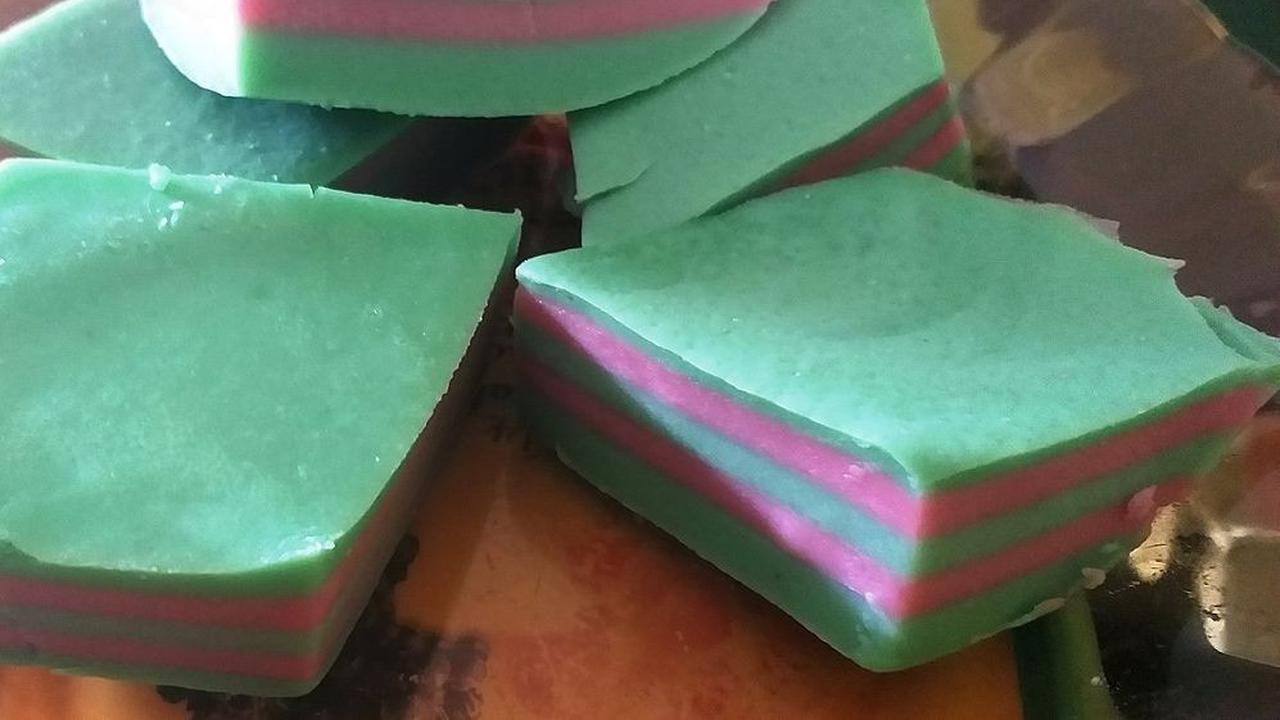 3. Resep Kue Lapis Dua Warna
