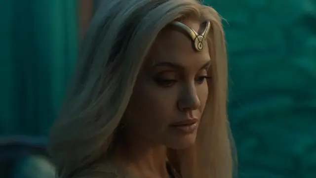 Angelina Jolie Tampil Berambut Pirang di Film The Eternals