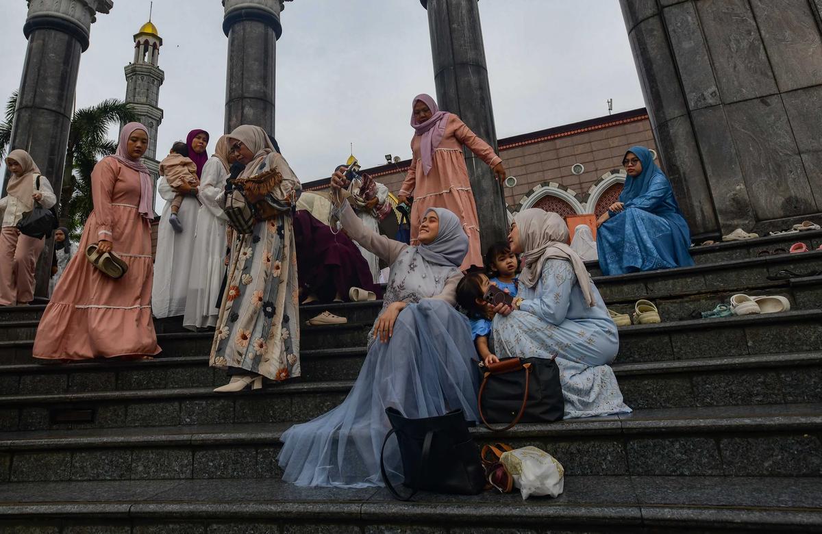 FOTO: Shalat Idul Fitri 1447 Hijriah di Mesjid Kubah Emas Depok Berlangsung Khidmat