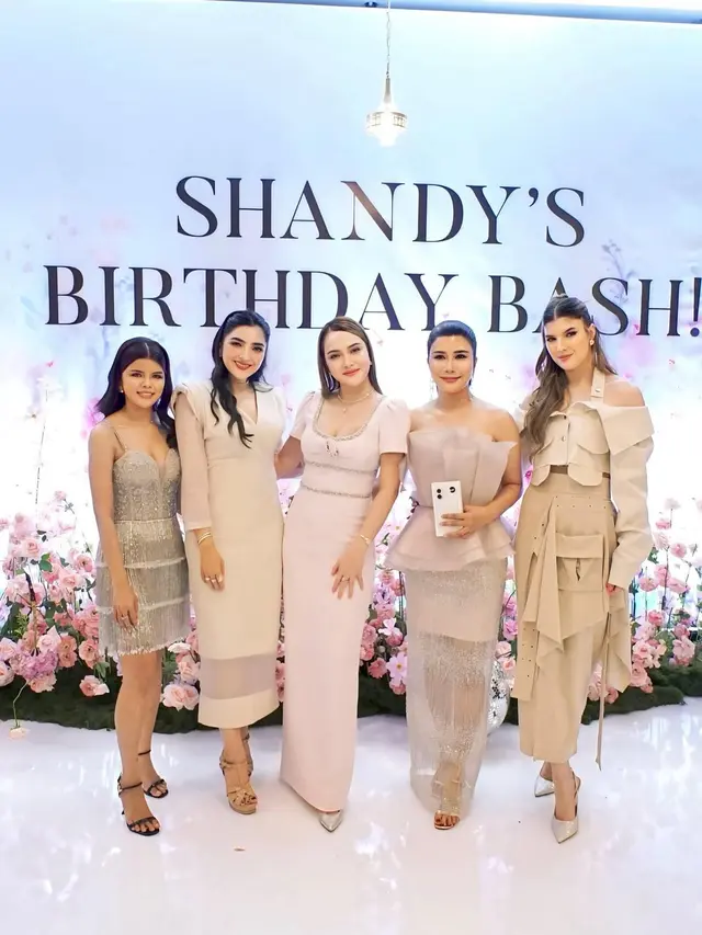 Tampilan Manglingi Shandy Aulia Rayakan Ulang Tahun, Cantik Bak Boneka Barbie dengan Dress Pink