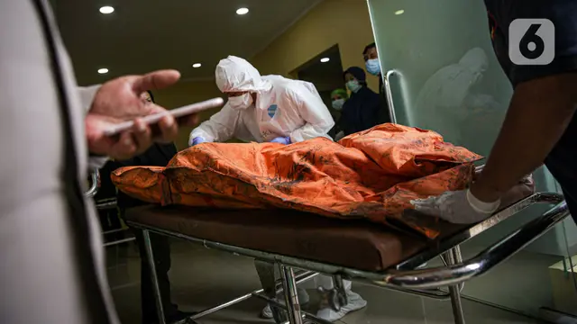 FOTO: Jenazah Korban Kebakaran Lapas Tangerang Tiba di RS Polri Kramat Jati