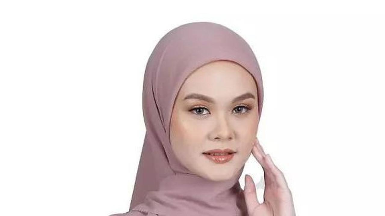 4. Minar Scarf dari Zoya<br>