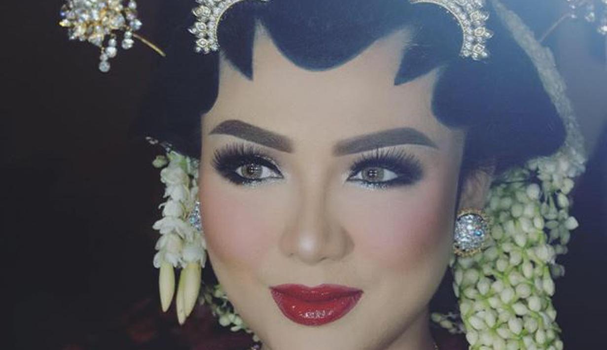 Bikin Pangling Ini Detail Make Up Akad Resepsi Vicky Shu Fimela