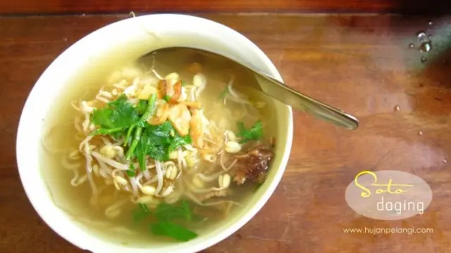 Mencicipi Lezatnya Sarapan dengan Soto Seger Hj Fatimah, Boyolali