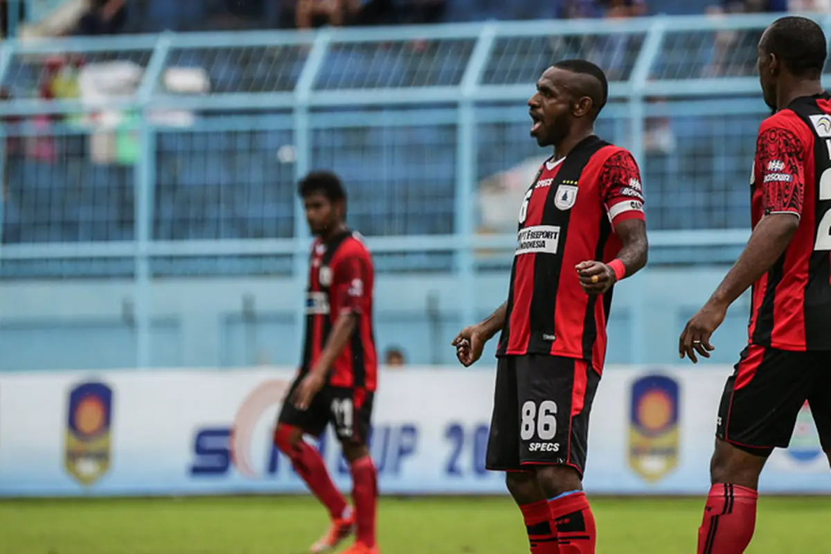 Persipura Jayapura Boaz Salossa