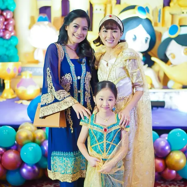Pesta Ulang Tahun Thania dan Thalia Putri Ruben Onsu Bertema Aladdin (Foto: Instagram @titi_kamall)