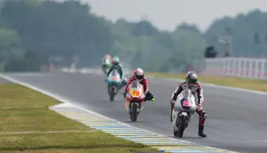Veda Ega Pratama Start ke-16 di Moto3 Inggris 2026