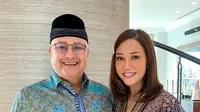 6 Model Batik Irwan Mussry, Elegan dan Berwibawa Tanpa Sentuhan Jas Mewah
