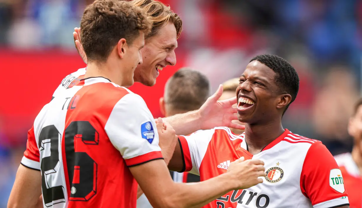 Malacia salah satu talenta yang bersinar di Belanda. Ia menunjukkan permainan yang apik di sisi kiri lini pertahanan Feyenoord dalam tiga musim terakhir. (AFP/Tom Bode)