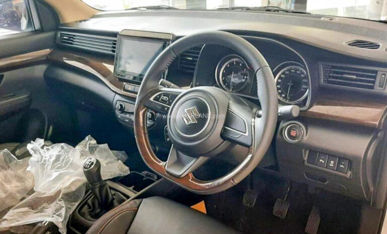 Interior Suzuki Ertiga Limited Edition (rushlane.com)