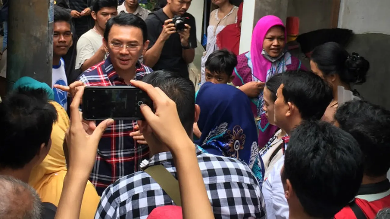 Ahok Blusukan ke Kawasan Kali Pesanggrahan