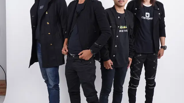 Junvio merupakan band asal Cianjur, Jawa Barat.