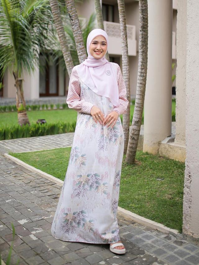 Gaya Hijab Segi Empat Syar'i