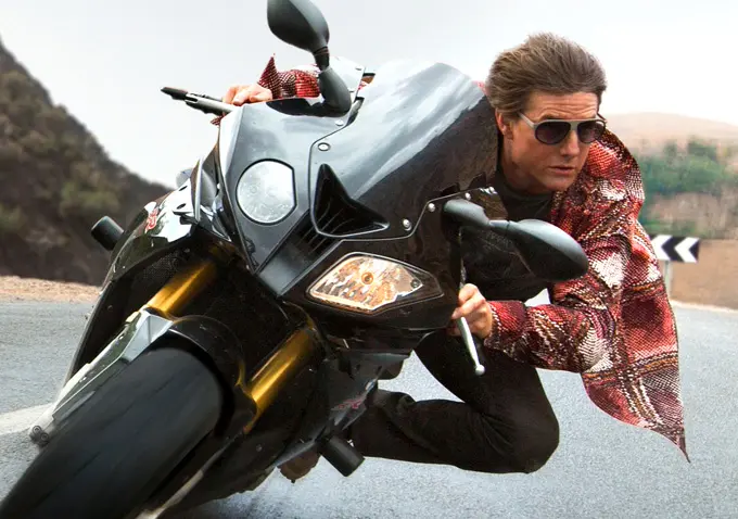 Adegan motor dalam Mission Impossible: Rogue Nation. (blogs.indiewire.com)