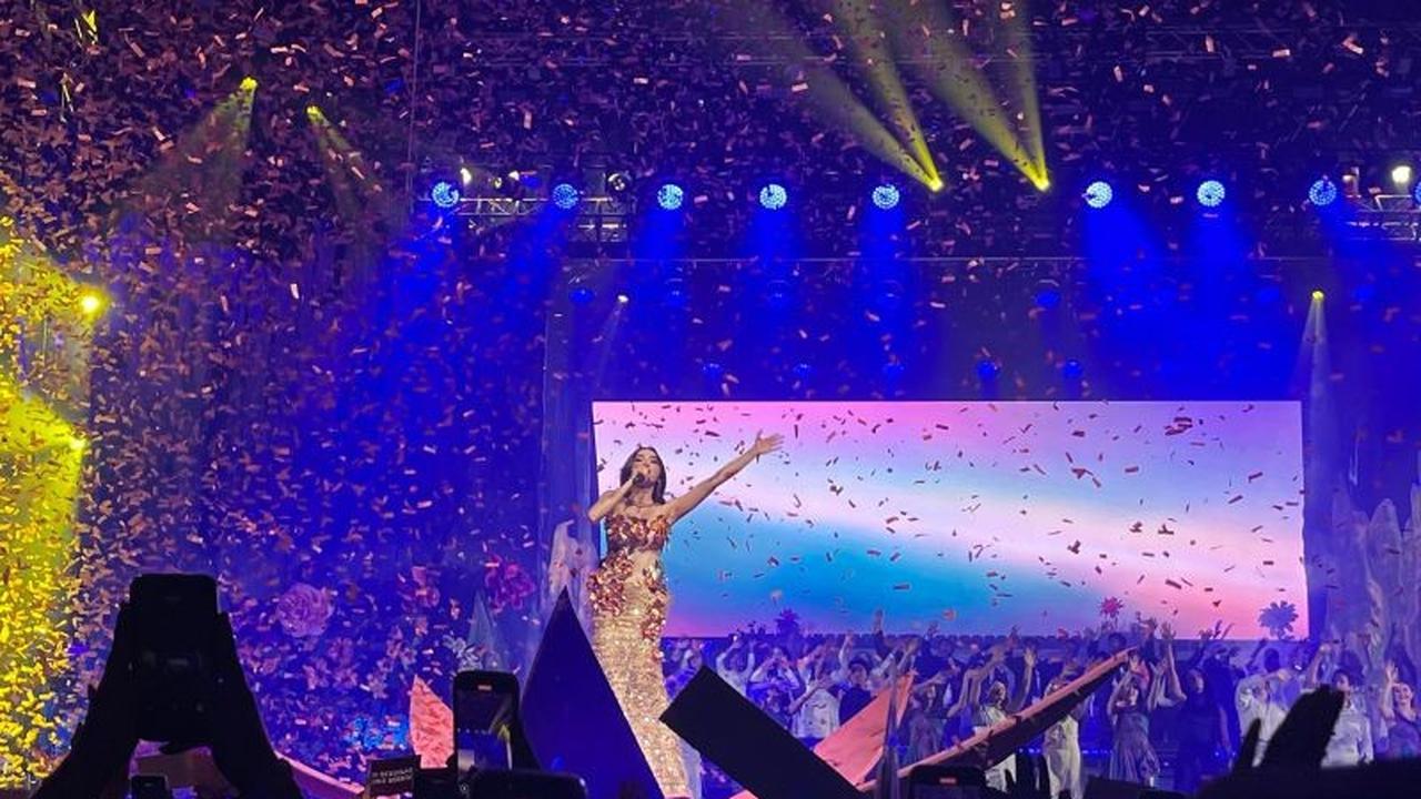 Penuh Haru dan Visual Megah, Konser Mahalini KOMA Live in Concert Pukau Penonton di Istora Senayan