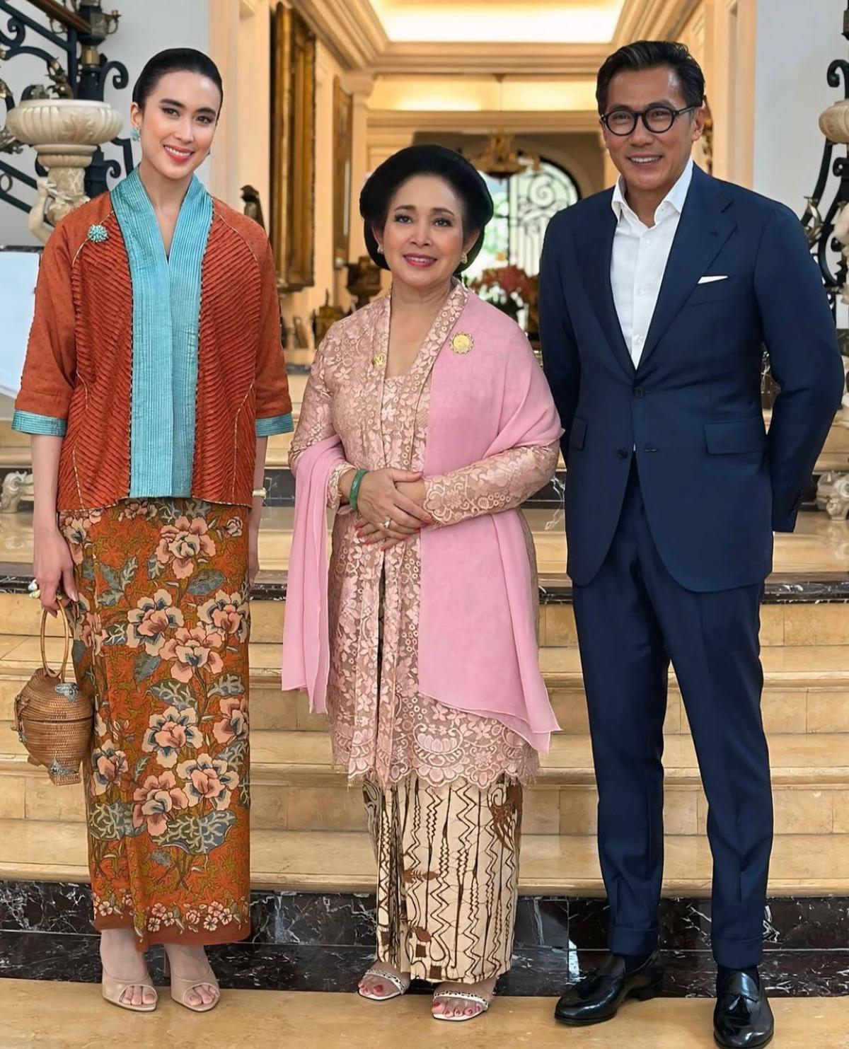 7 Potret Cantik Widiyanti Putri, Menteri Pariwisata Baru dengan Sentuhan Fashion Modern