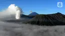 Meski dihiasi erupsi Gunung Semeru, keindahan kawasan Bromo semakin eksotis. (merdeka.com/Arie Basuki)