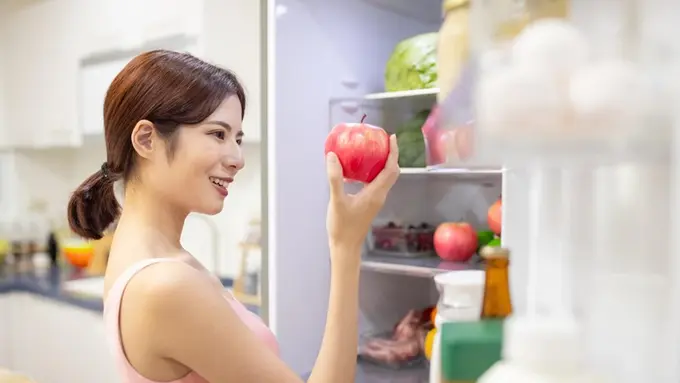 Cocok Buat Para Moms yang Suka Simpan Banyak Makanan dan Minuman, Kulkas Satu Ini Tawarkan Banyak Keunggulan