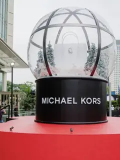 Instalasi menarik hingga midnight shopping jadi keseruan untuk rayakan festive season bersama Senayan City.