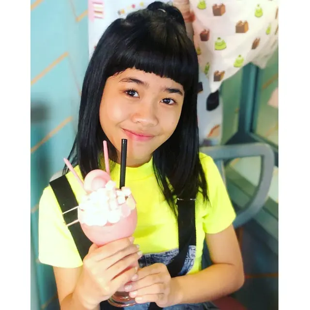 Alifa Lubis Little Miss Indonesia