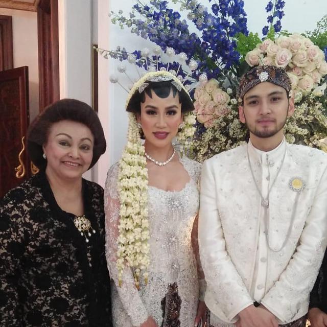 Perias Keluarga Presiden Tienuk Riefki Meninggal Dari Ibas Sby Adi Trihatmanto Beauty Fimela Com