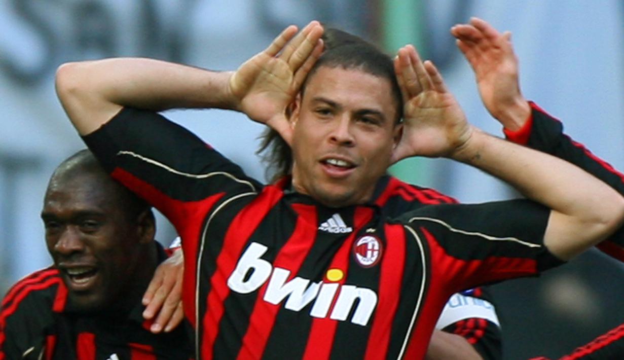 8. Ronaldo - Ronaldo Portugal sudah mengoleksi empat gelar juara Liga Champions. Namun bagi Ronaldo Brazil, mahkota Liga Champions mungkin hanyalah angan-angan semata. (AFP/Giuseppe Cacace)