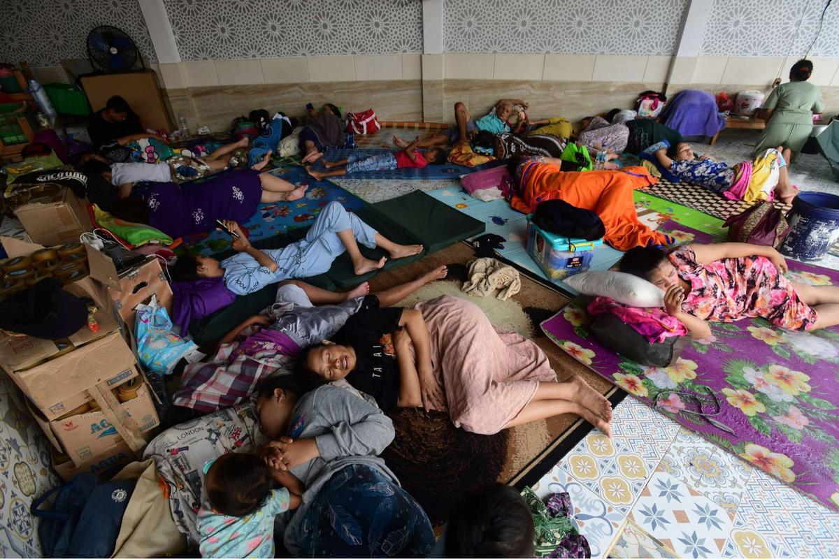 Banjir rendam permukiman di Cipondoh Tangerang