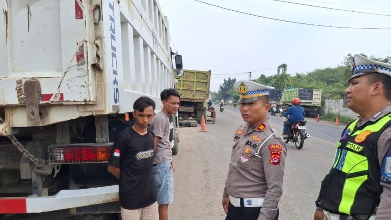 Polres Serang Tertibkan Parkir Liar di Bahu Jalan Raya, Cegah Kecelakaan Fatal