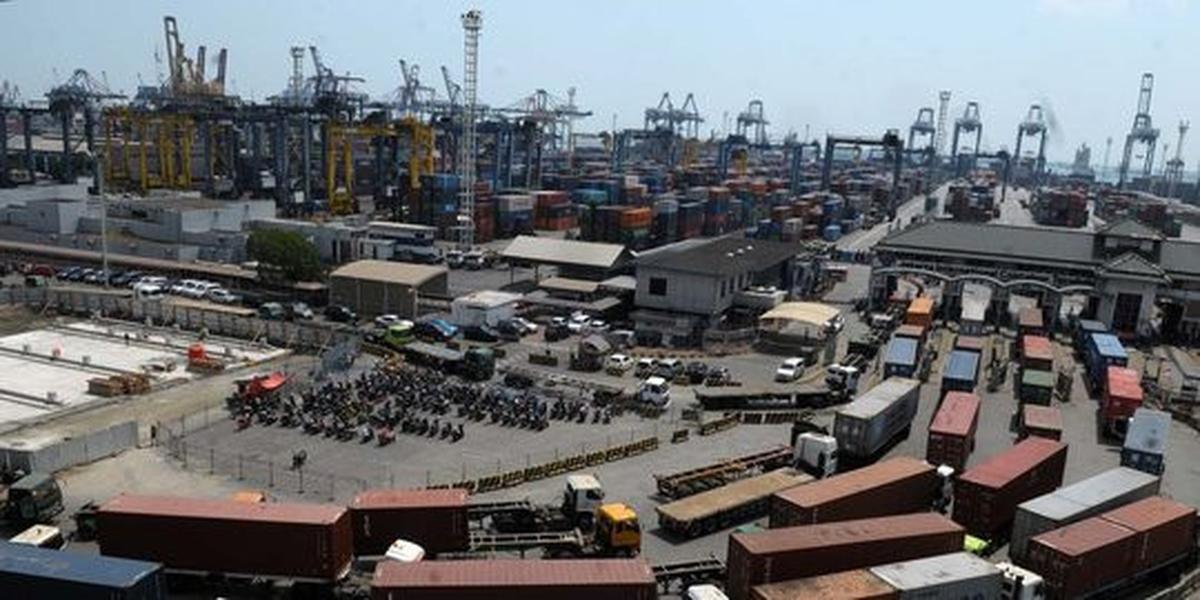 Poros maritim belum terwujud