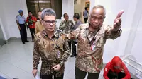 Plt Pimpinan KPK mendatangi Istana Negara, Jakarta, Senin (16/3/2015). Pelaksana tugas Ketua KPK, Taufiqurahman Ruki, mengatakan Presiden meminta pimpinan datang untuk membicarakan perkembangan pencegahan korupsi. (Liputan6.com/Faizal Fanani)