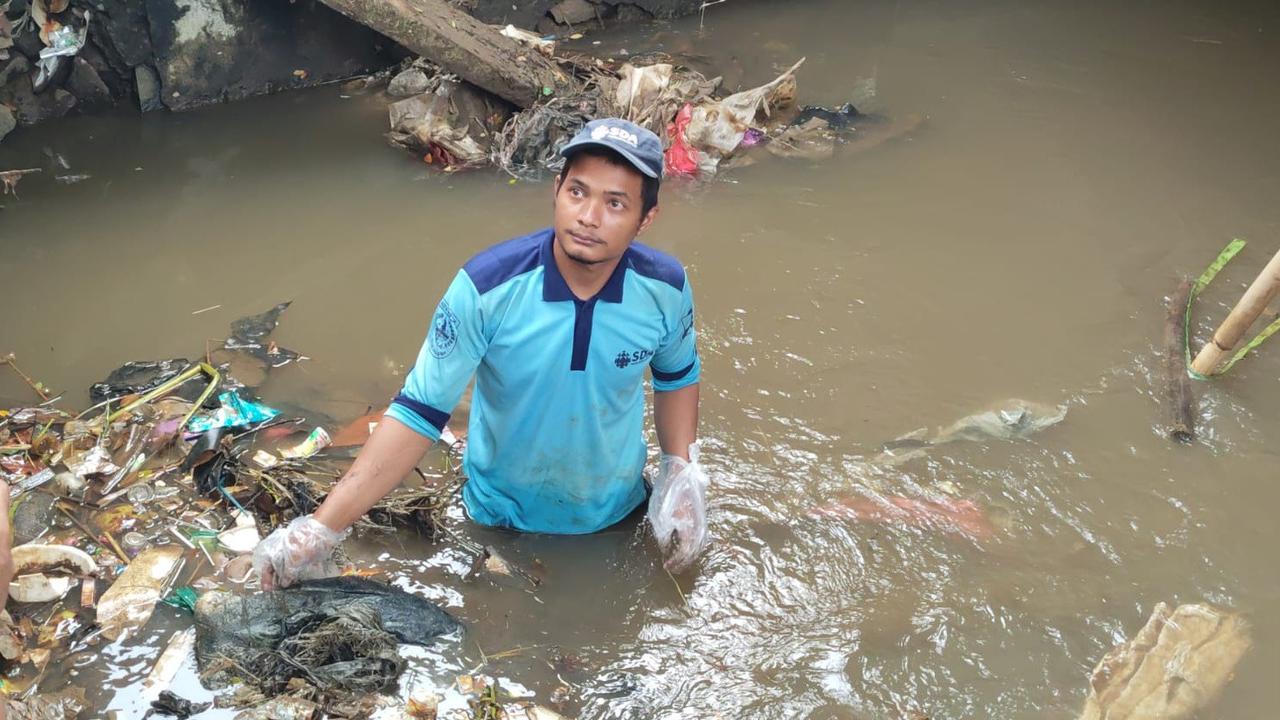 Cerita Penemuan Bagian Tubuh Korban Mutilasi di Kali Grogol Depok
