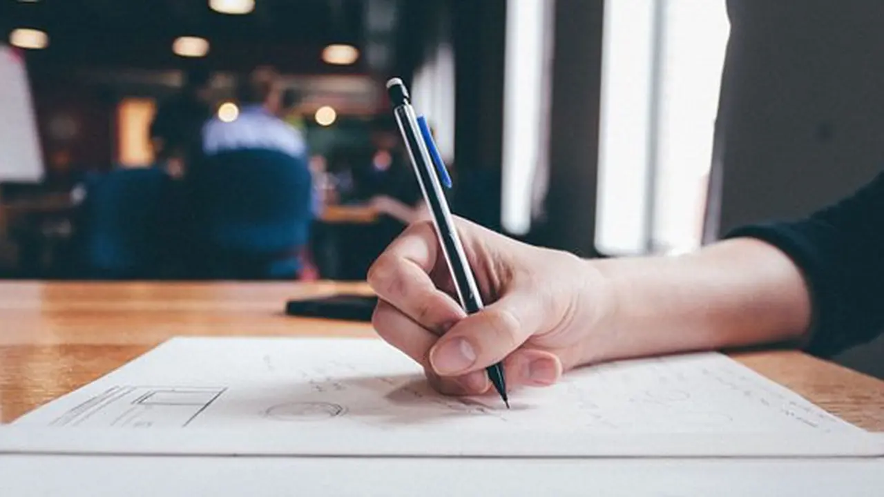 Tulisan tangan bisa menguak karakter seseorang/copyright Pixabay.com