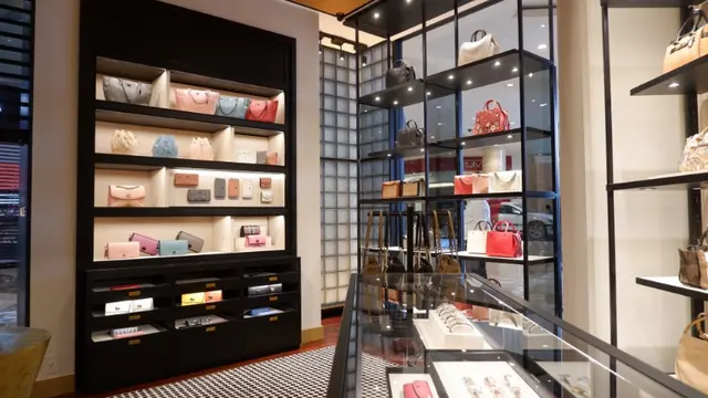 Buka Toko Ke 9, Coach Mudahkan Anda Belanja Barang High Fashion