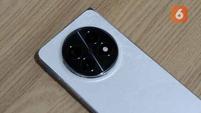 <p>Kamera Oppo Find N5. (Liputan6.com/ Yuslianson)</p>