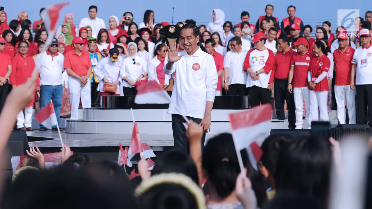 Presiden Jokowi Bernyanyi Bersama di Harmoni Indonesia 2018